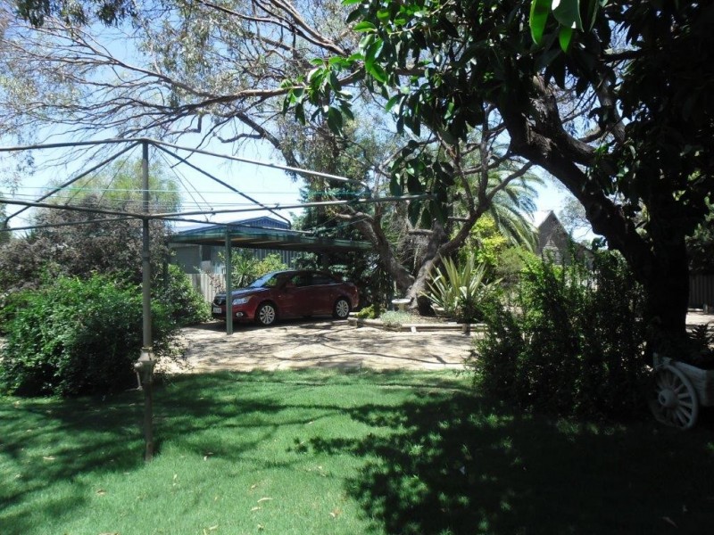 4 Robertson Street, Carnamah WA 6517