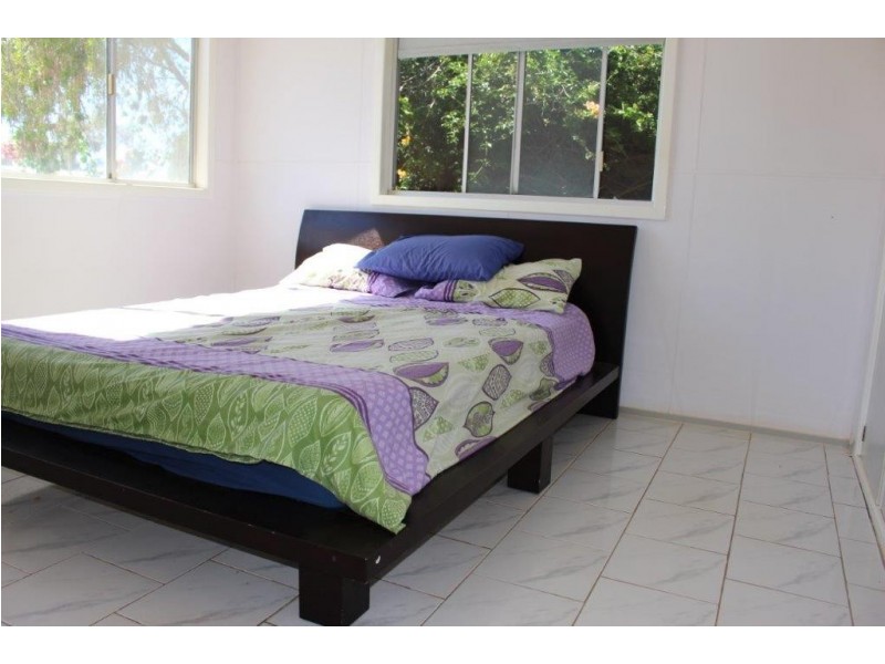 33 Shenton Street, Mingenew WA 6522