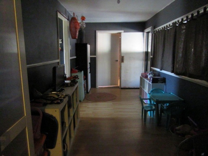 11 Robertson Street, Carnamah WA 6517