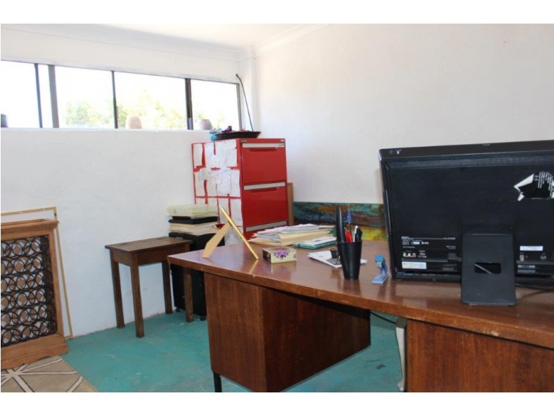 104 Stock Route Road, Yardarino WA 6525