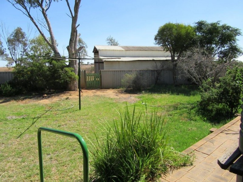 19 Parker Street, Carnamah WA 6517