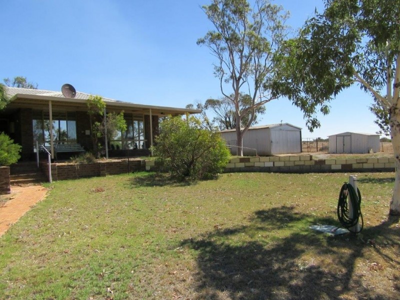 19 Parker Street, Carnamah WA 6517