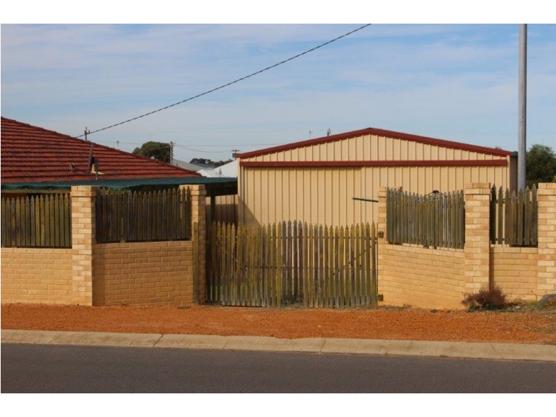 15 Bungaru Road, Port Denison WA 6525