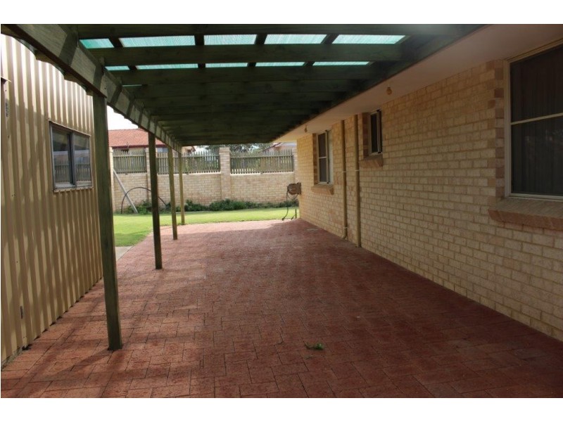 15 Bungaru Road, Port Denison WA 6525