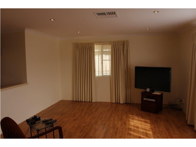 15 Bungaru Road, Port Denison WA 6525