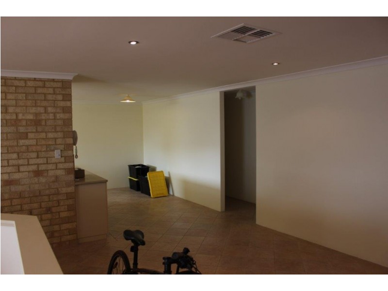 15 Bungaru Road, Port Denison WA 6525