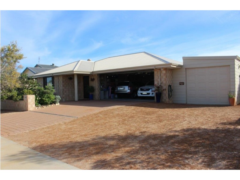 9 Fitzgerald Cove, Port Denison WA 6525