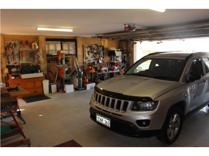 9 Fitzgerald Cove, Port Denison WA 6525