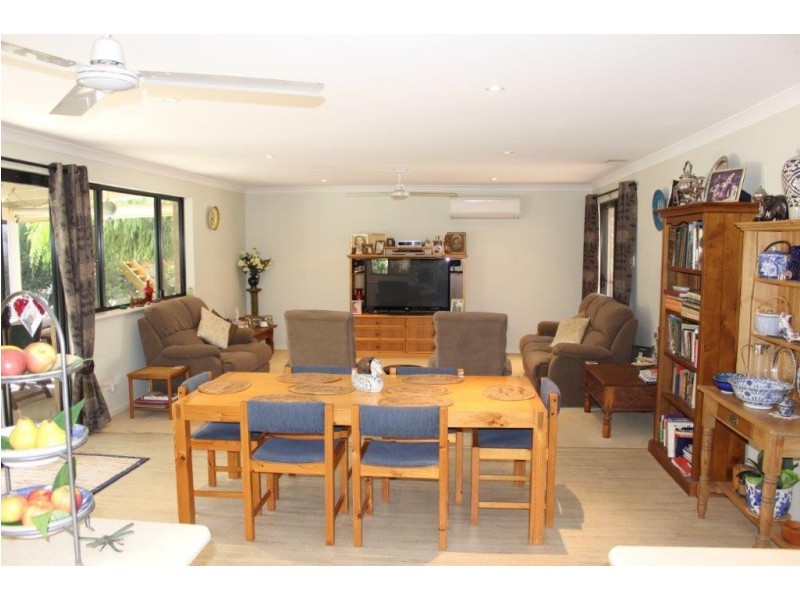 9 Fitzgerald Cove, Port Denison WA 6525