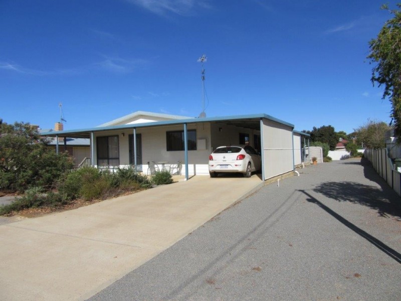 3 Caron Street, Carnamah WA 6517