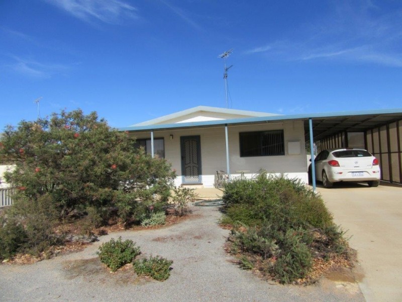 3 Caron Street, Carnamah WA 6517