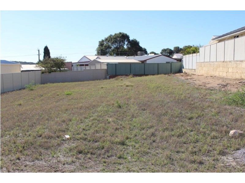 8 Mitchell Heights, Dongara WA 6525