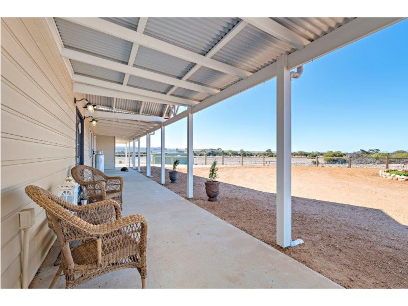 397 Bookara East Road, Bookara WA 6525