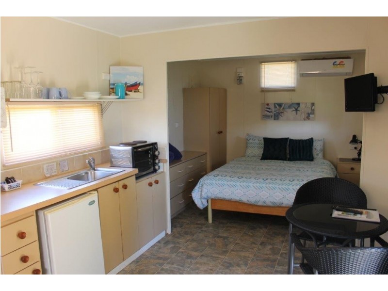 30/123 Point Leander Drive, Port Denison WA 6525