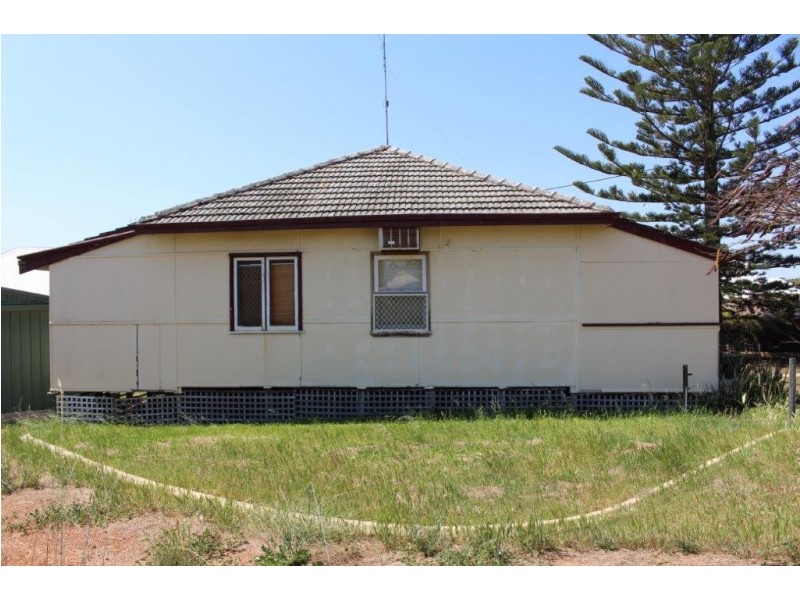 4 Armstrong Street, Dongara WA 6525