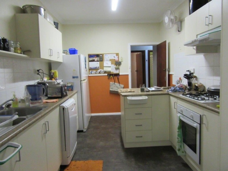 12 Railway Avenue, Carnamah WA 6517