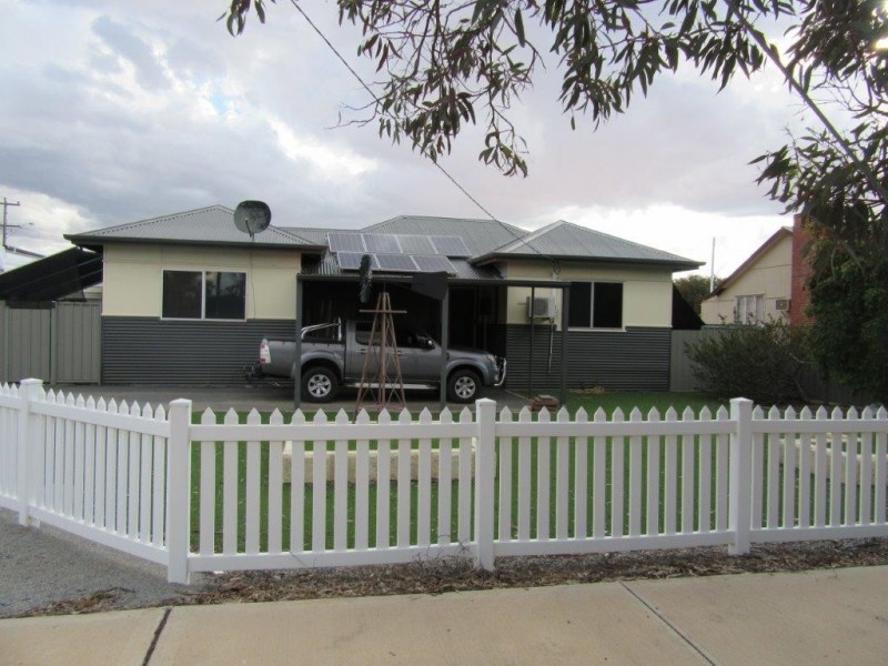 12 Railway Avenue, Carnamah WA 6517