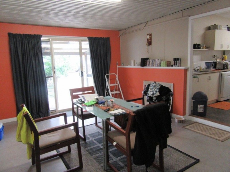 12 Railway Avenue, Carnamah WA 6517