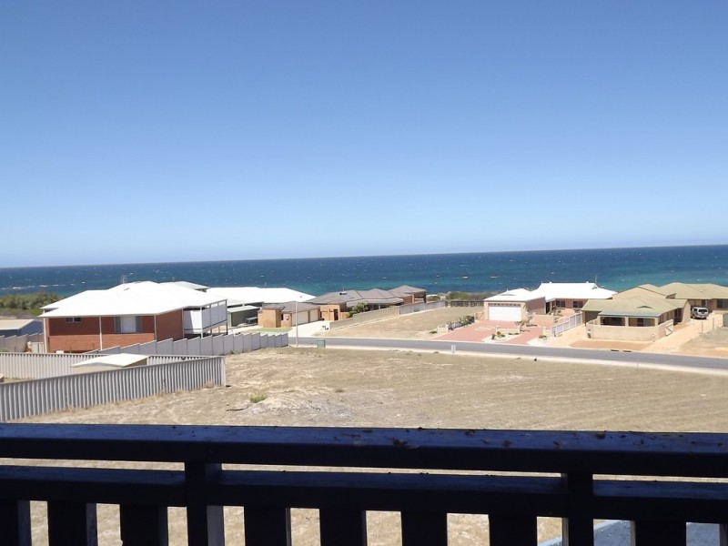 18 Turton Heights, Dongara WA 6525