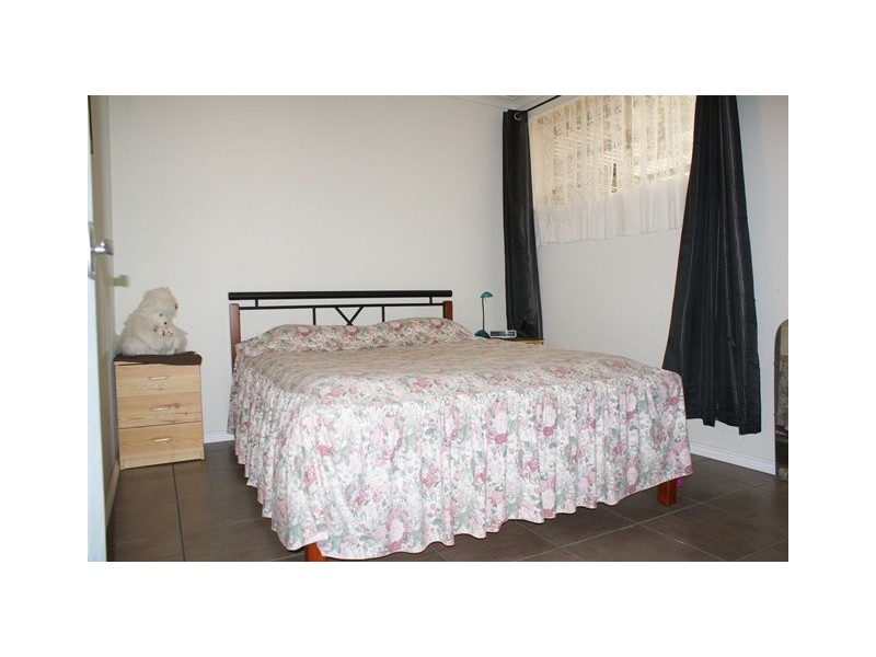 4 Philbey Road, Dongara WA 6525