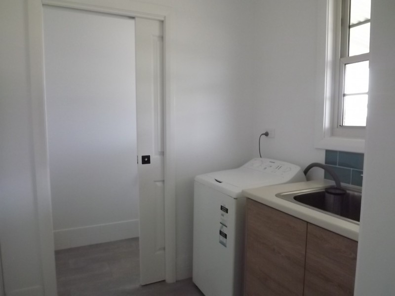 11 Cardwell gardens, Dongara WA 6525