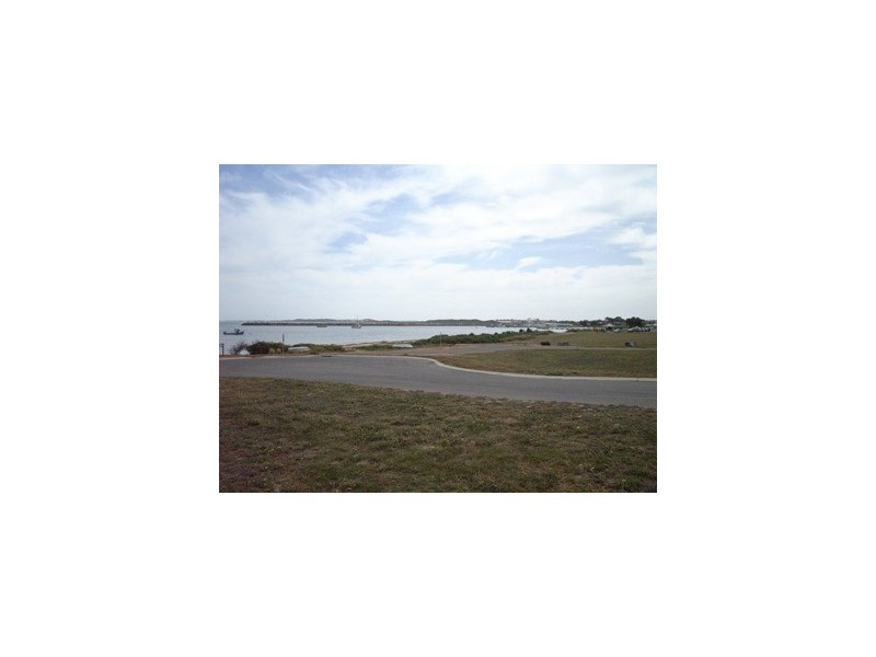 1 Herbert Street, Port Denison WA 6525