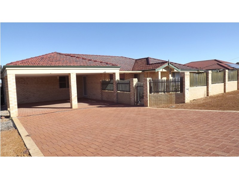 15 Bungaru Road, Port Denison WA 6525