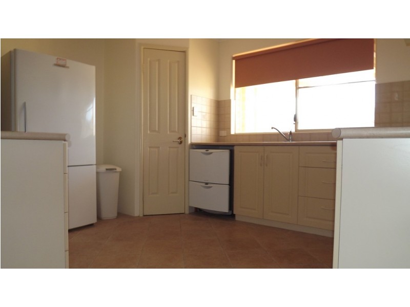 15 Bungaru Road, Port Denison WA 6525