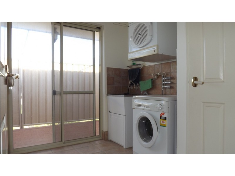 15 Bungaru Road, Port Denison WA 6525