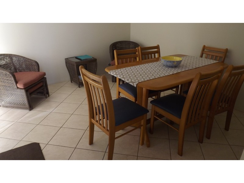 1/6 Marina Heights, Port Denison WA 6525