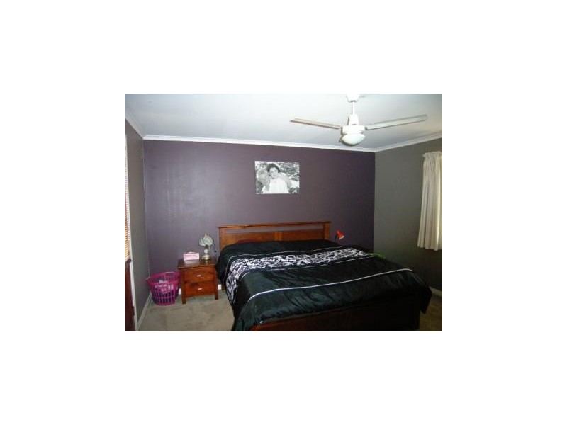 17 Brennand Road, Dongara WA 6525