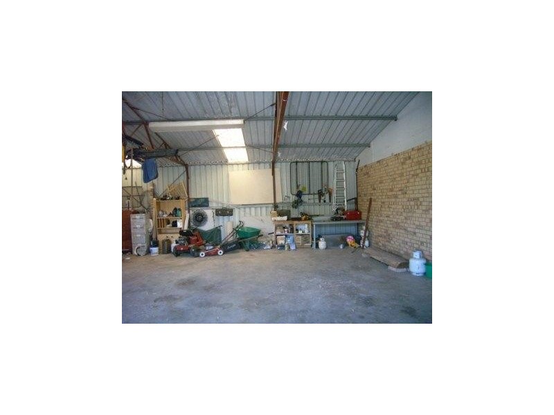 17 Brennand Road, Dongara WA 6525