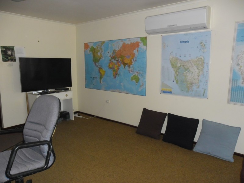 6 Howard Place, Three Springs WA 6519