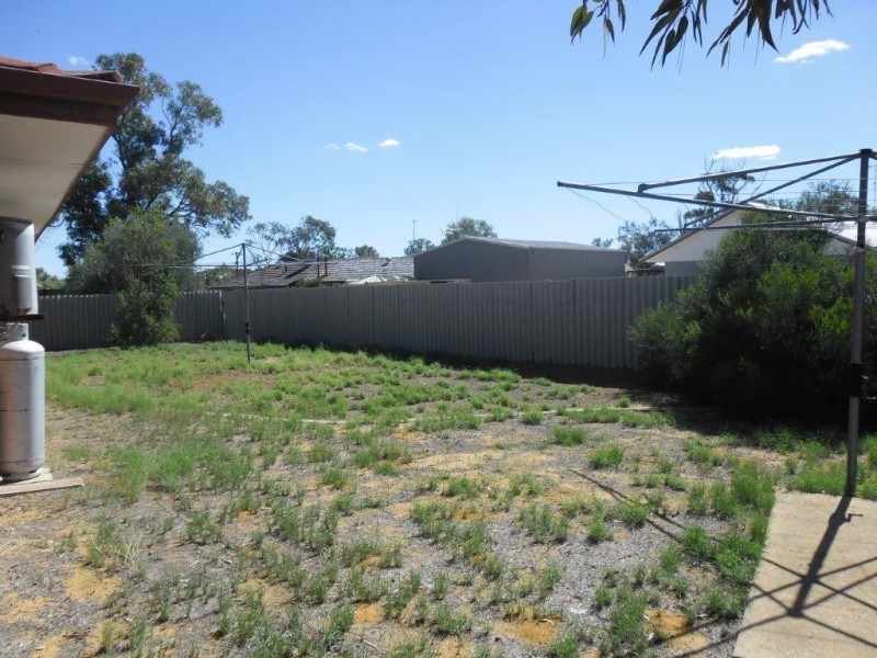 6 Howard Place, Three Springs WA 6519