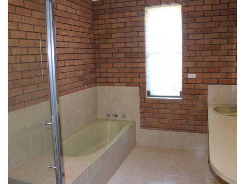 29 Flanagan Way, Dongara WA 6525