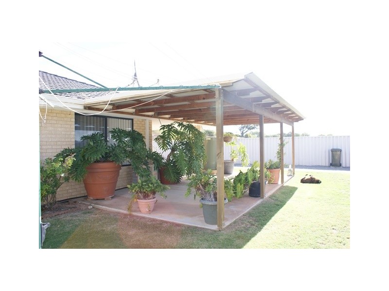 10 Sundew Avenue, Port Denison WA 6525