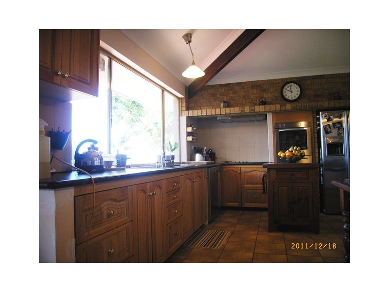 31 Church St, Dongara WA 6525