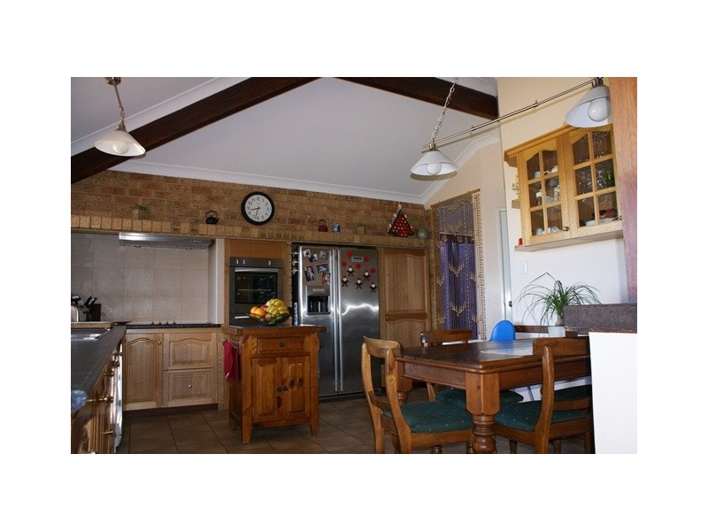 31 Church St, Dongara WA 6525