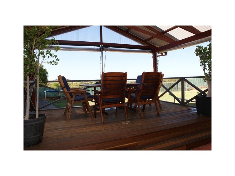 31 Church St, Dongara WA 6525