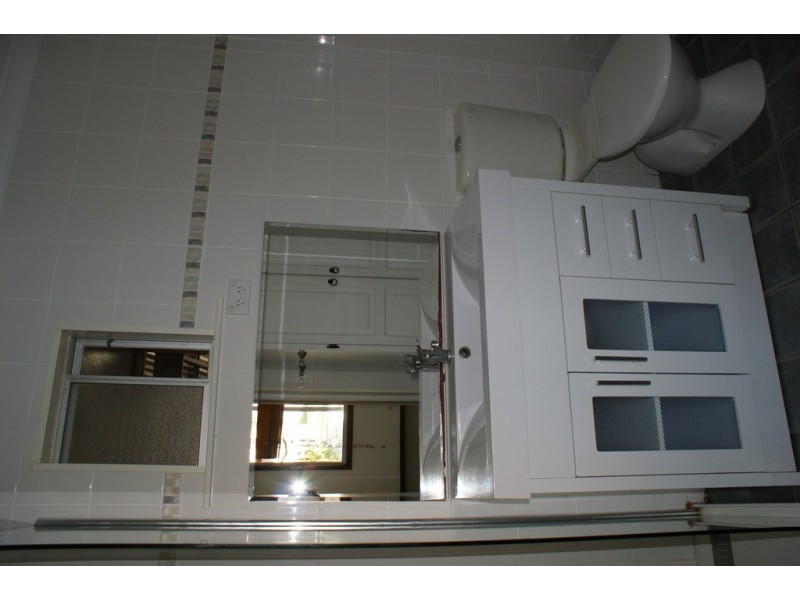 12 Armstrong Street, Dongara WA 6525