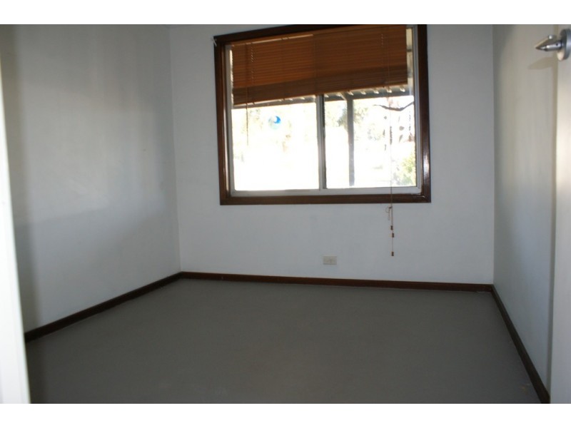 12 Armstrong Street, Dongara WA 6525