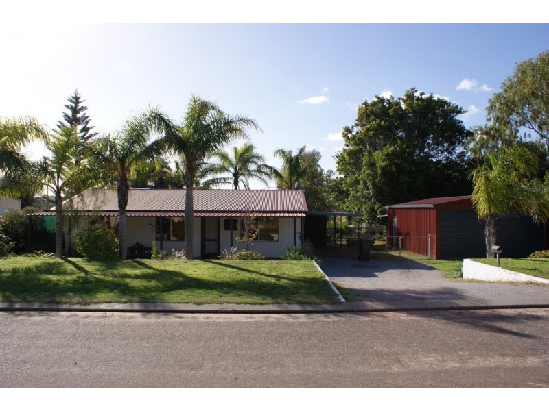 12 Armstrong Street, Dongara WA 6525