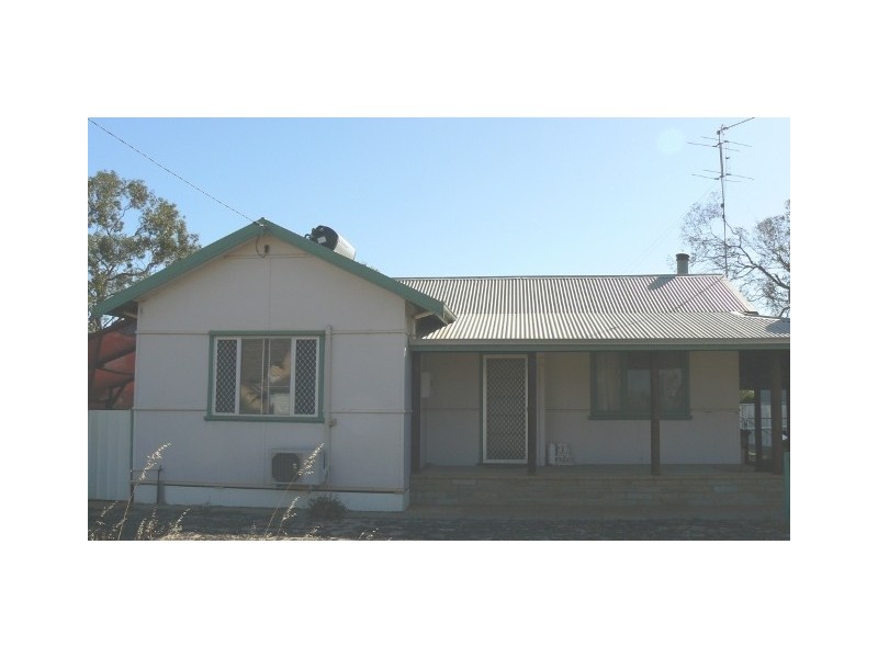 8 Williamson St, Three Springs WA 6519