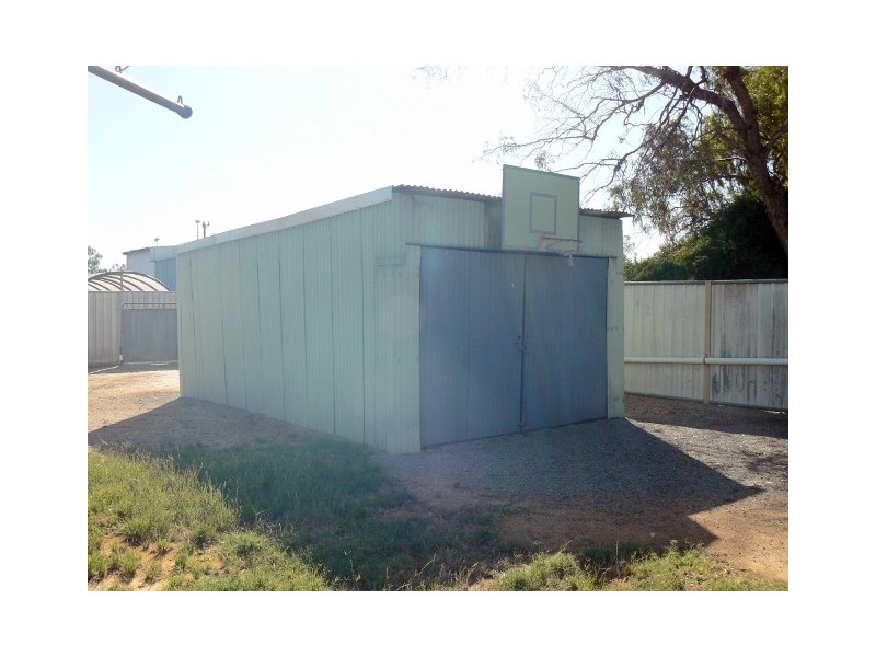 8 Williamson St, Three Springs WA 6519