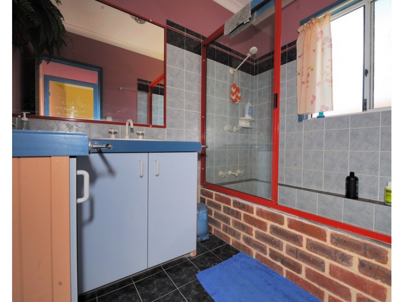 1 McNaboe Court, Port Denison WA 6525