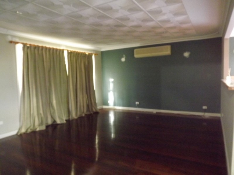 29 Carnarvon St, Port Denison WA 6525