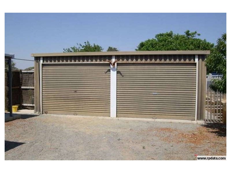 16 Dodd Street, Dongara WA 6525