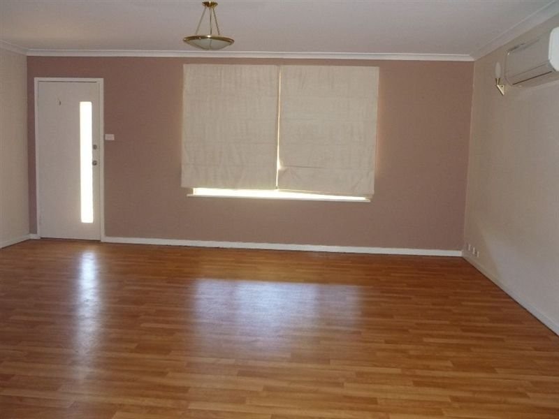 16 Dodd Street, Dongara WA 6525