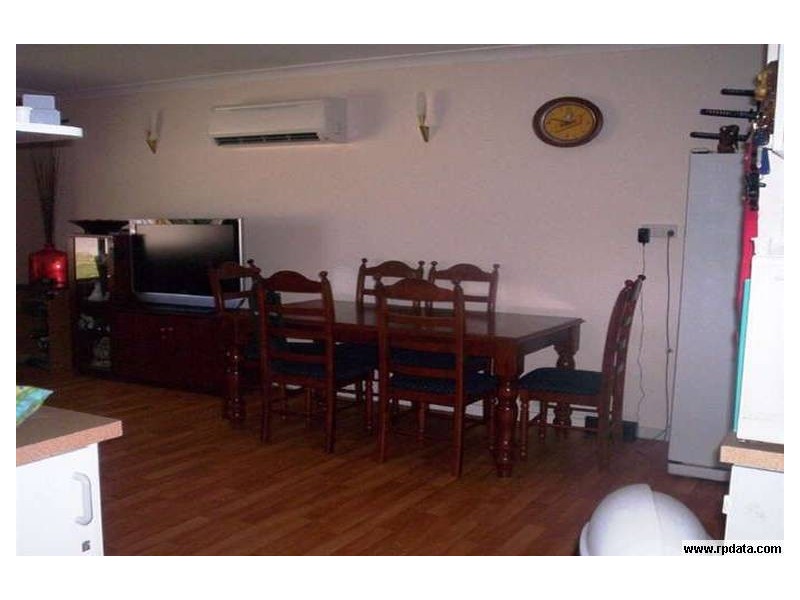 16 Dodd Street, Dongara WA 6525