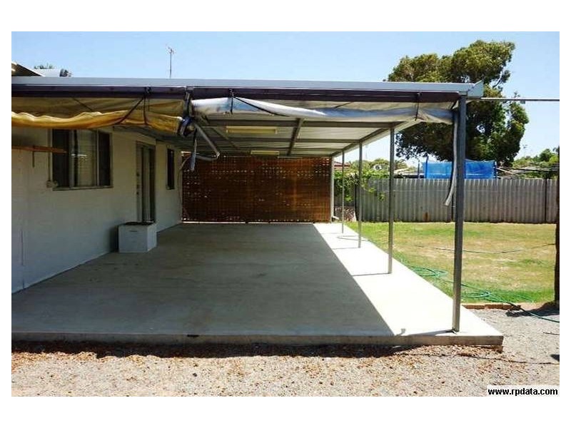 16 Dodd Street, Dongara WA 6525
